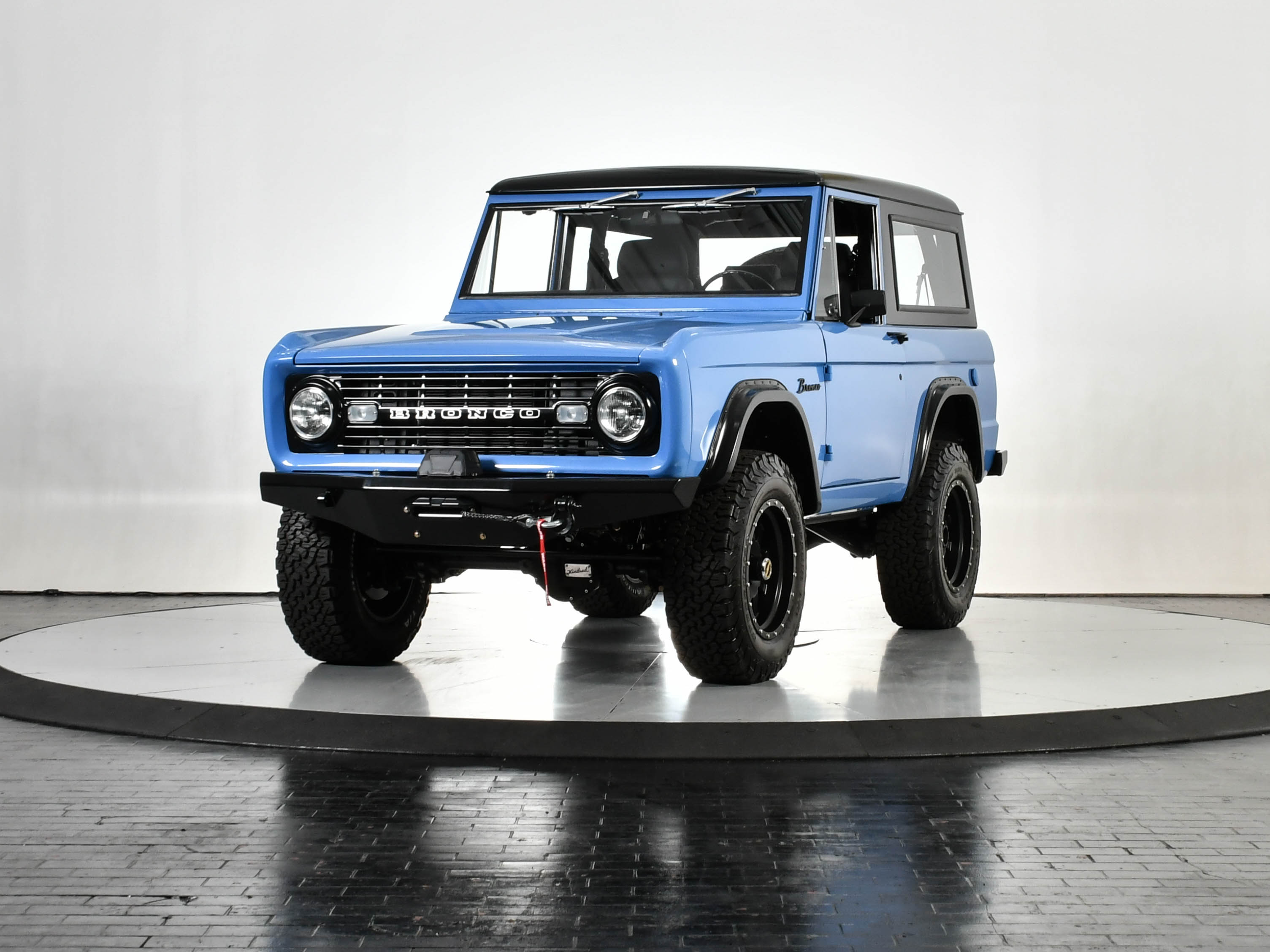Pre-Owned 1971 Ford Kindred Bronco Kindred Trail Edition