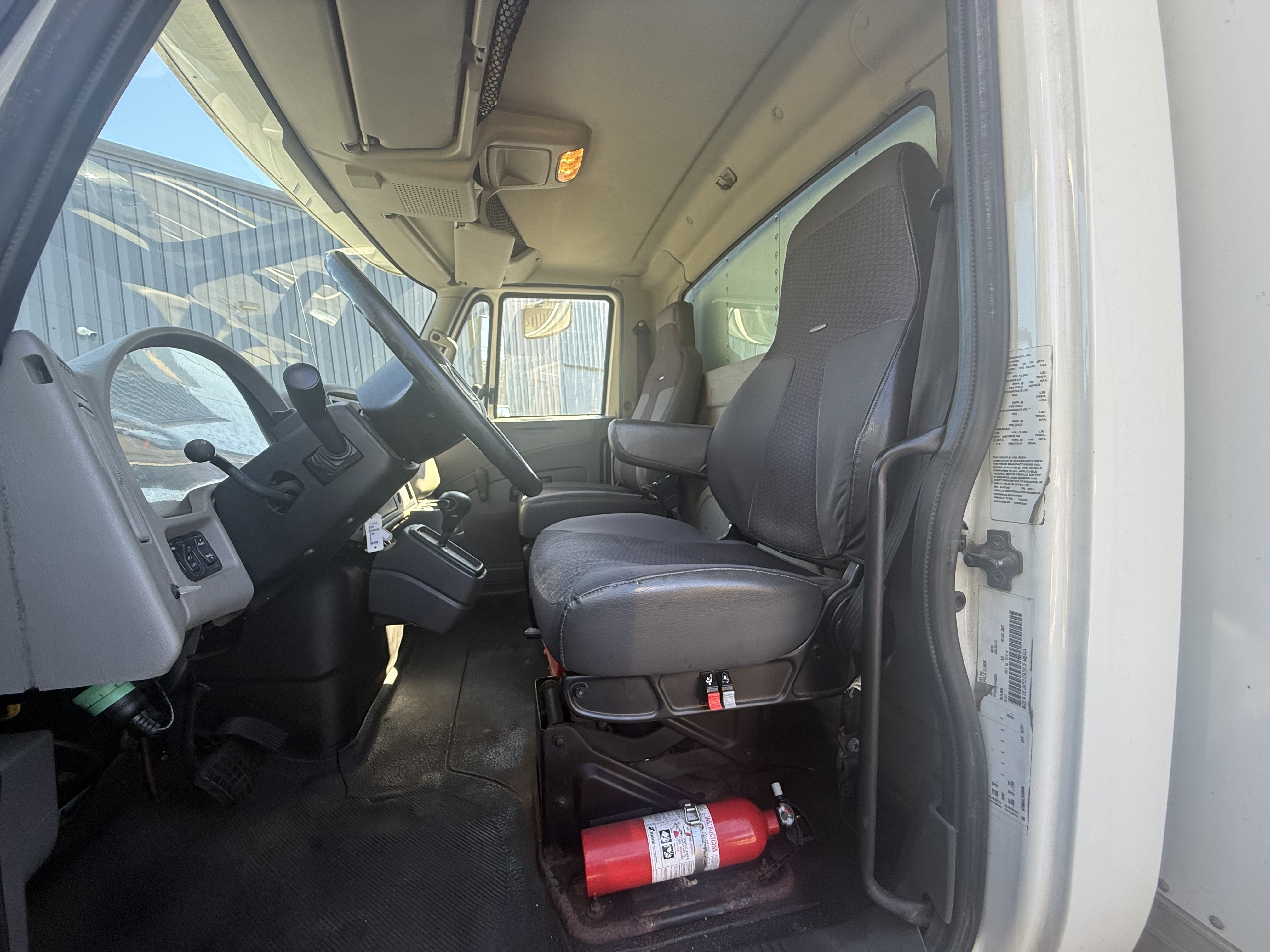 Used 2012  INTERNATIONAL  image 12