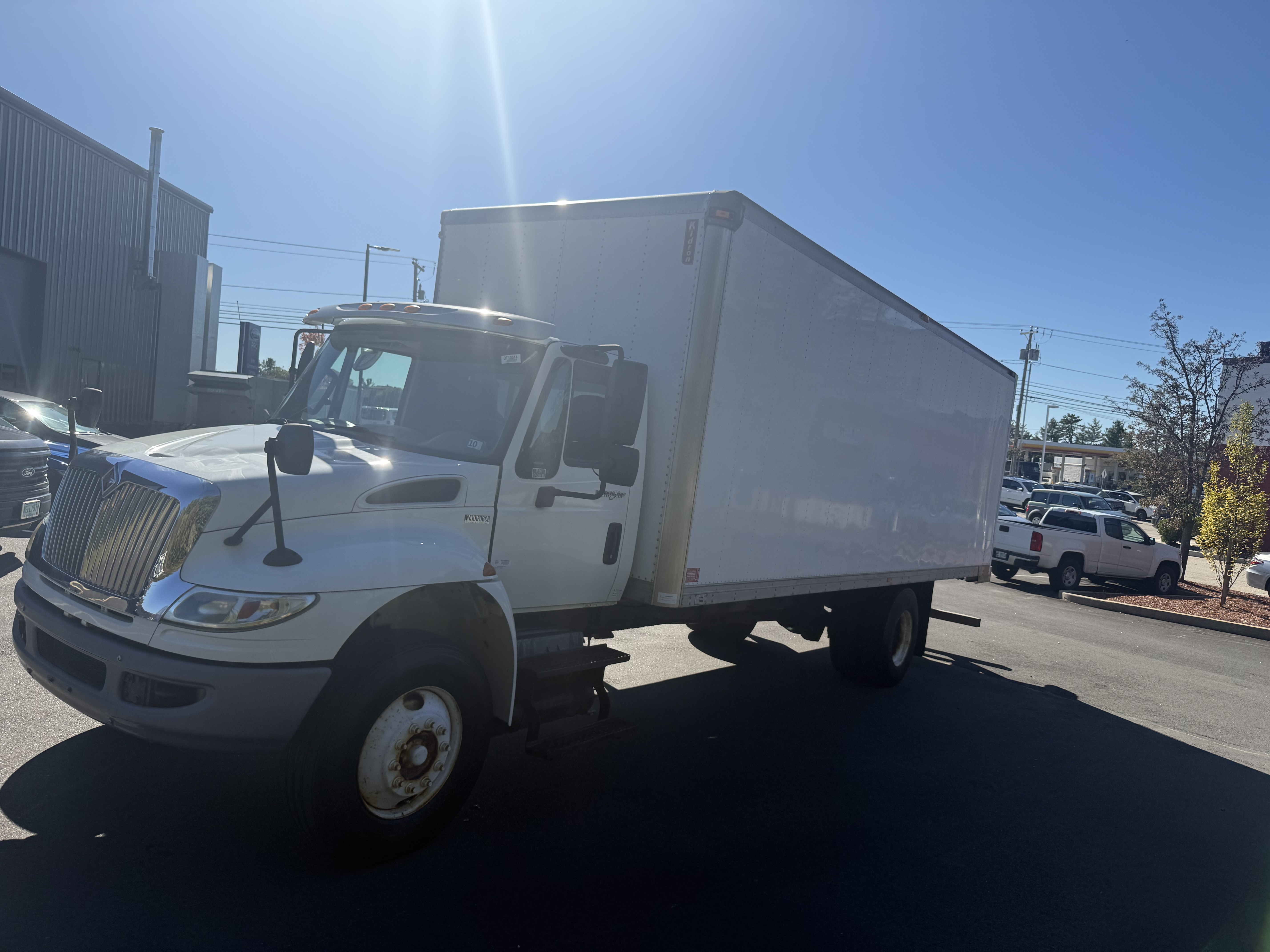 Used 2012  INTERNATIONAL  image 2
