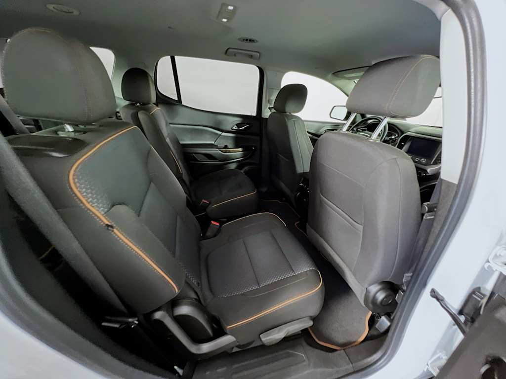 2022 GMC Acadia — photo 27