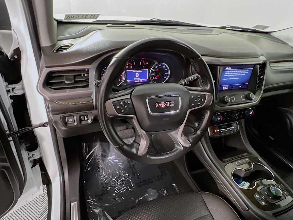 2022 GMC Acadia — photo 11