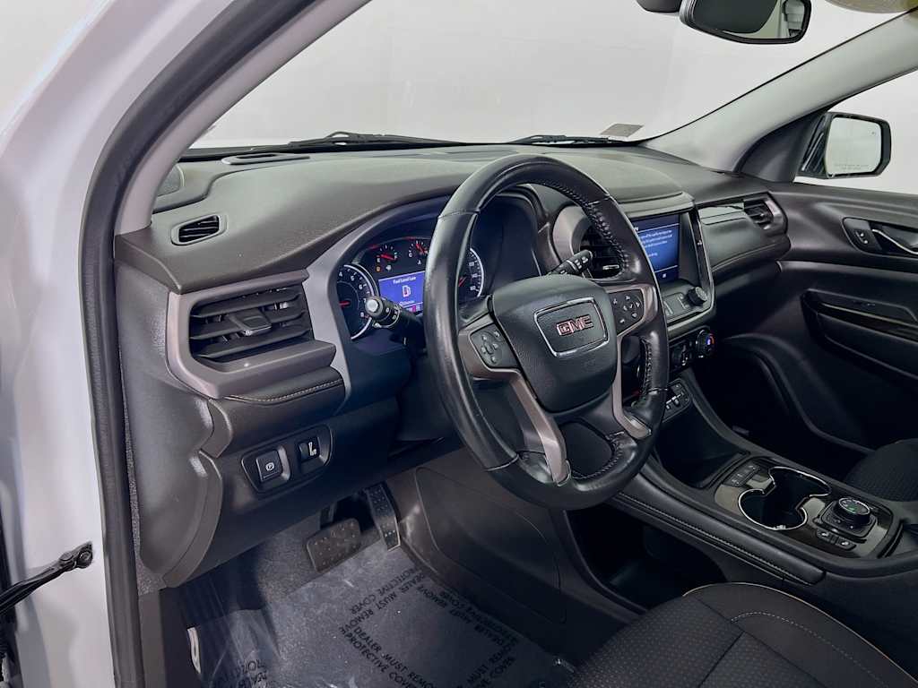 2022 GMC Acadia — photo 9