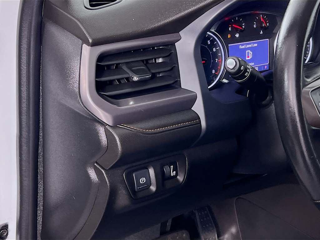 2022 GMC Acadia — photo 10