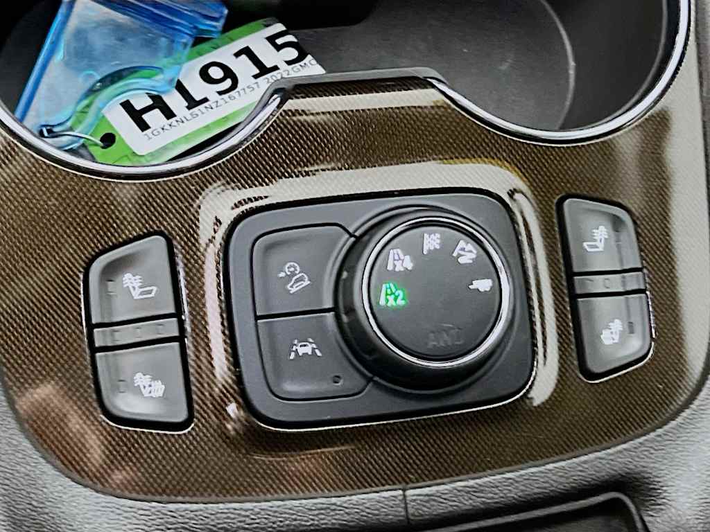 2022 GMC Acadia — photo 21