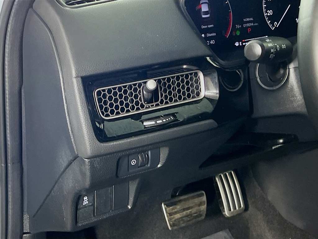 2025 Honda Civic — photo 10
