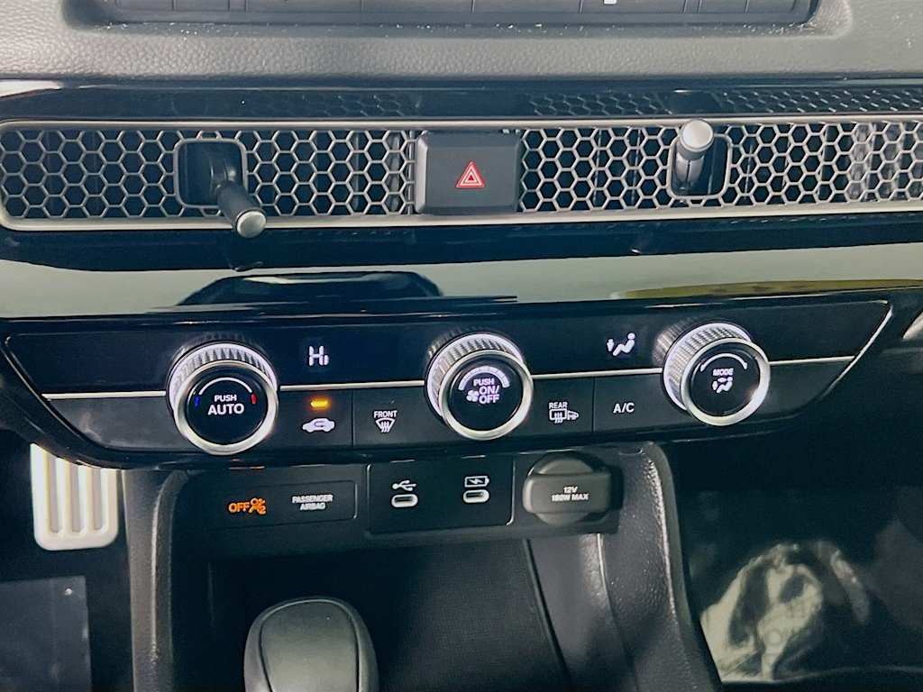 2025 Honda Civic — photo 15