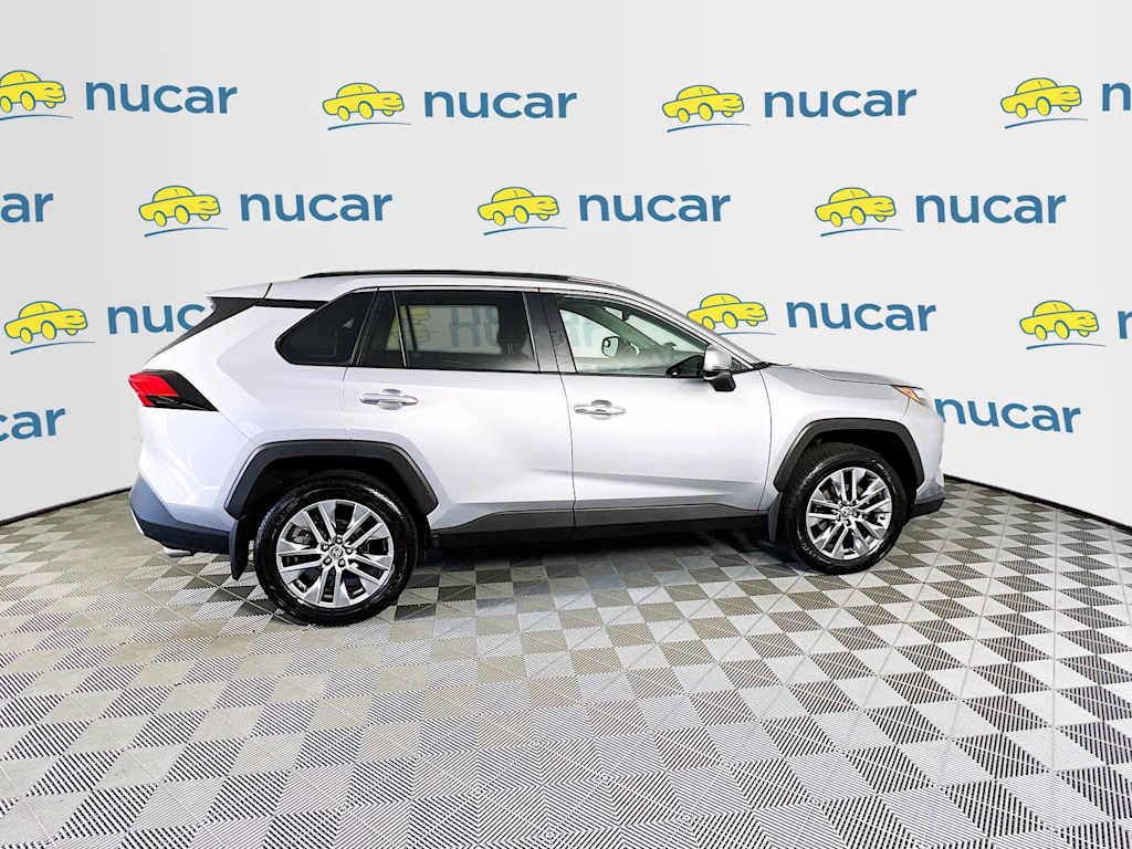 2023 Toyota RAV4 — photo 8