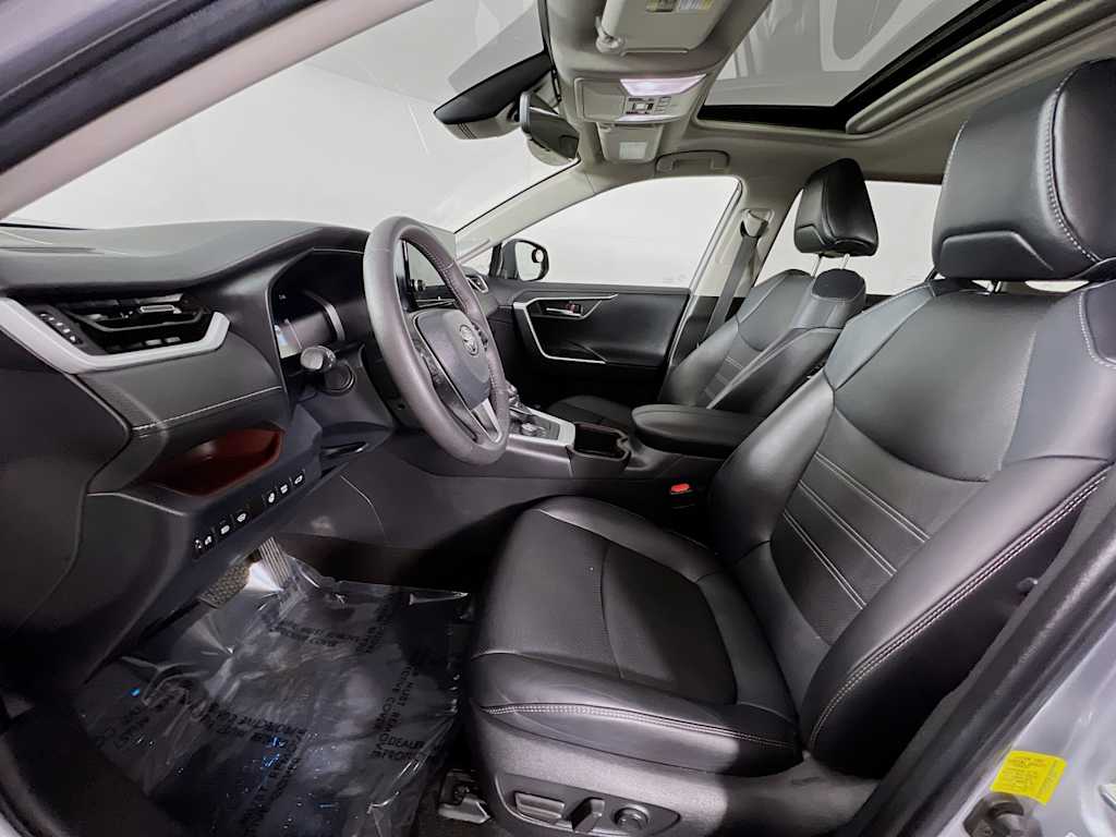 2023 Toyota RAV4 — photo 21