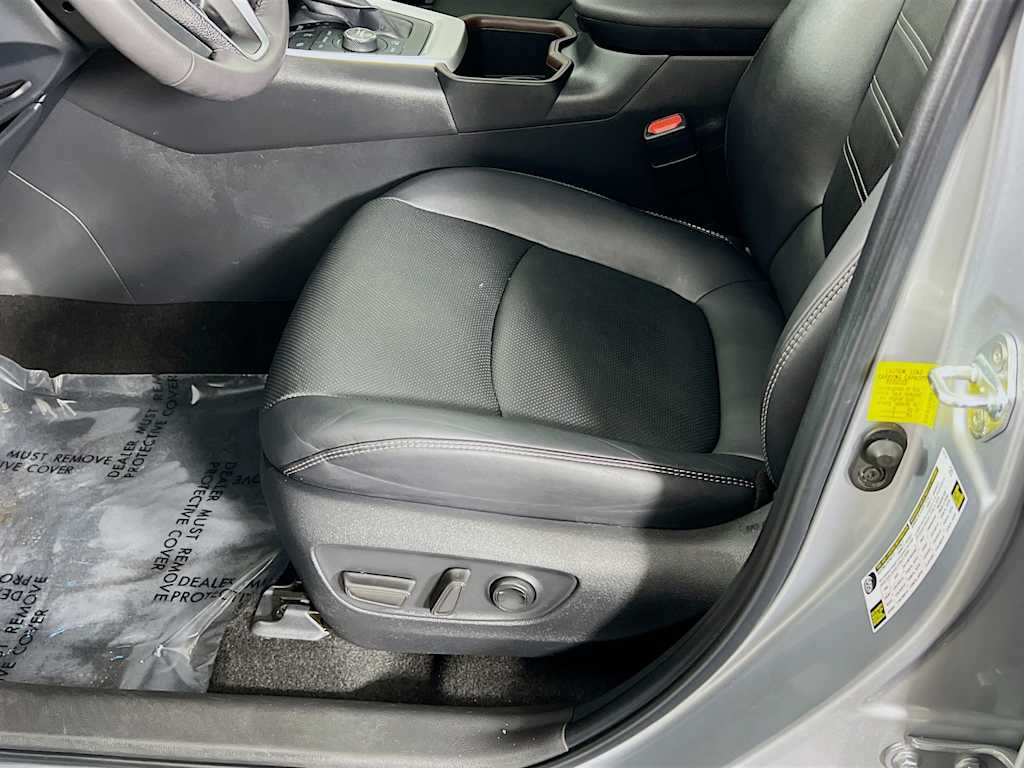 2023 Toyota RAV4 — photo 19