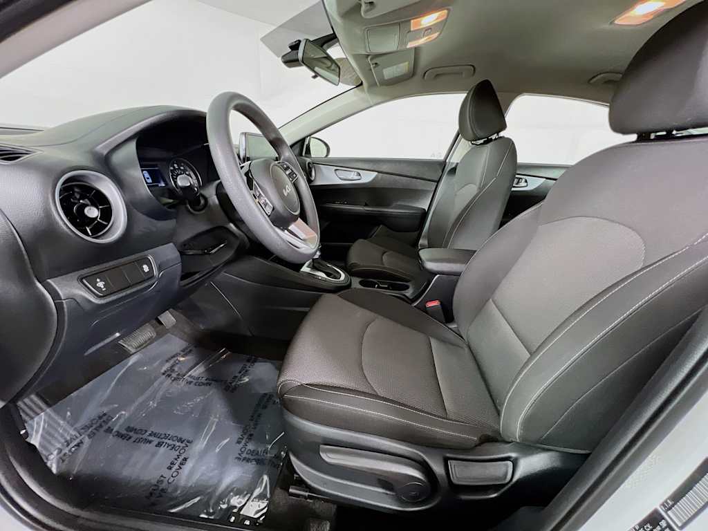 2024 Kia Forte — photo 20