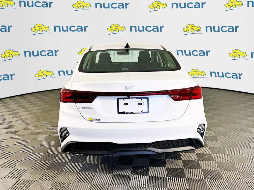 2024 Kia Forte — photo 6