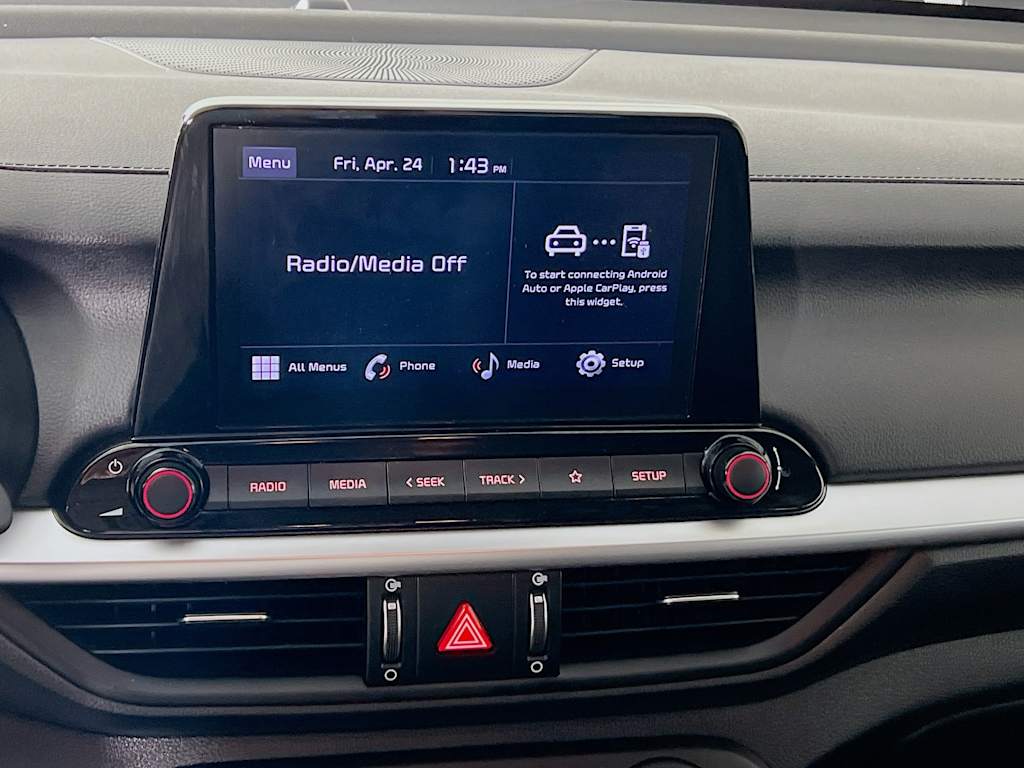 2024 Kia Forte — photo 14