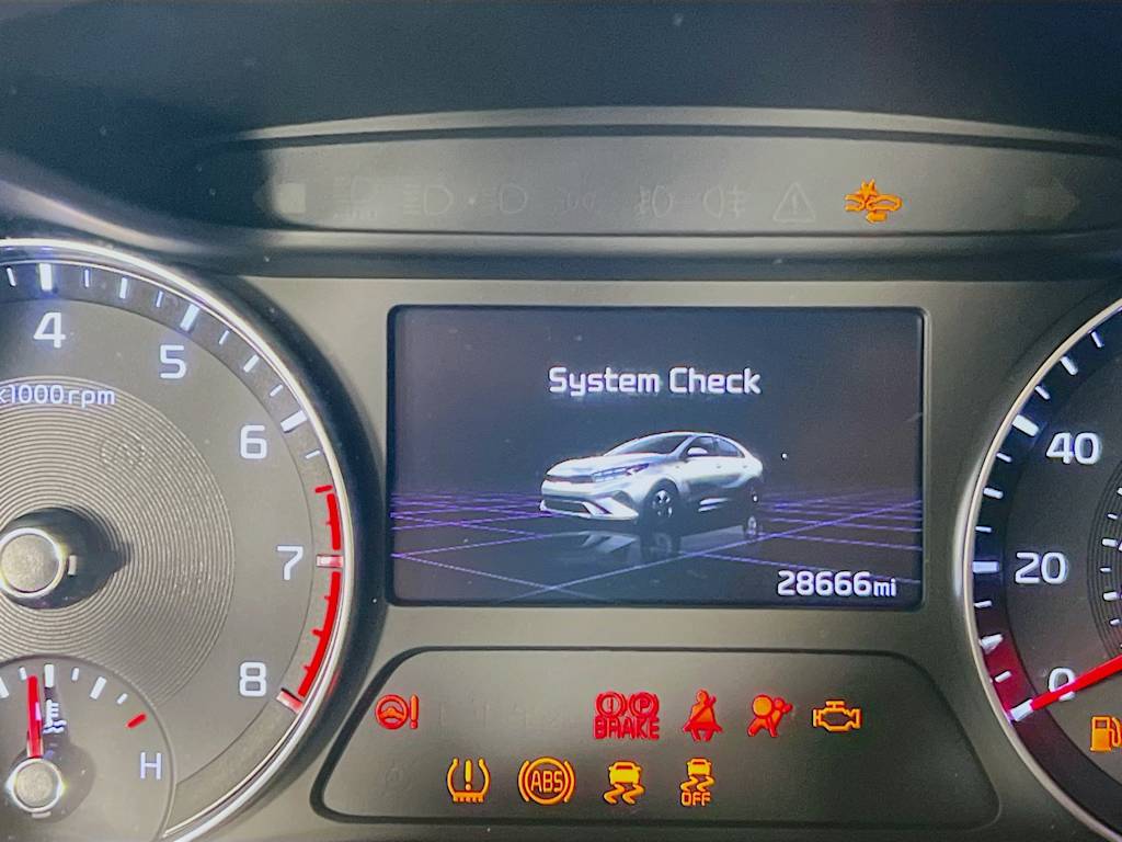 2024 Kia Forte — photo 12
