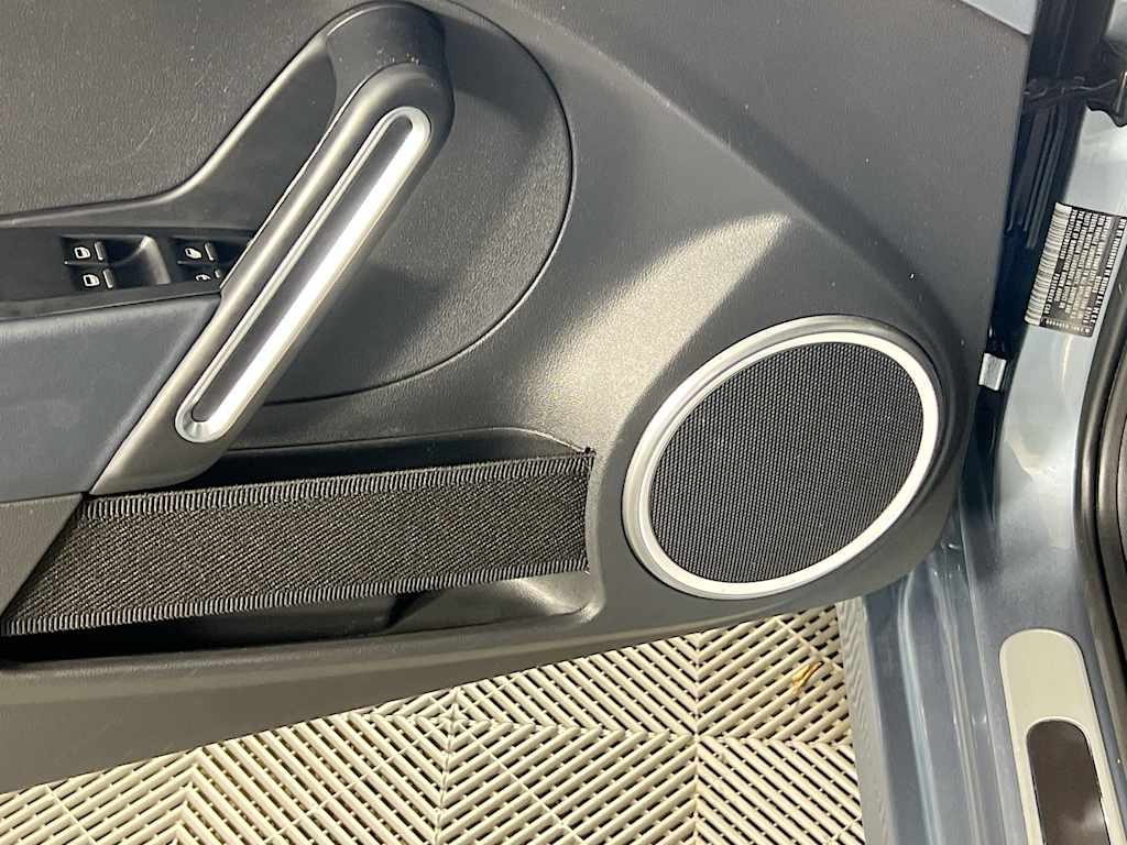 2016 Volkswagen Beetle Convertible — photo 17