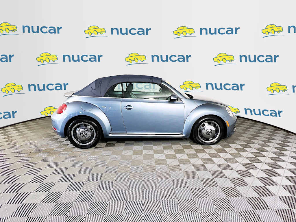 2016 Volkswagen Beetle Convertible — photo 8