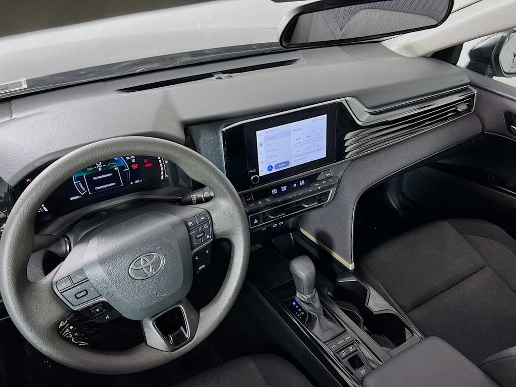 2025 Toyota Camry — photo 22