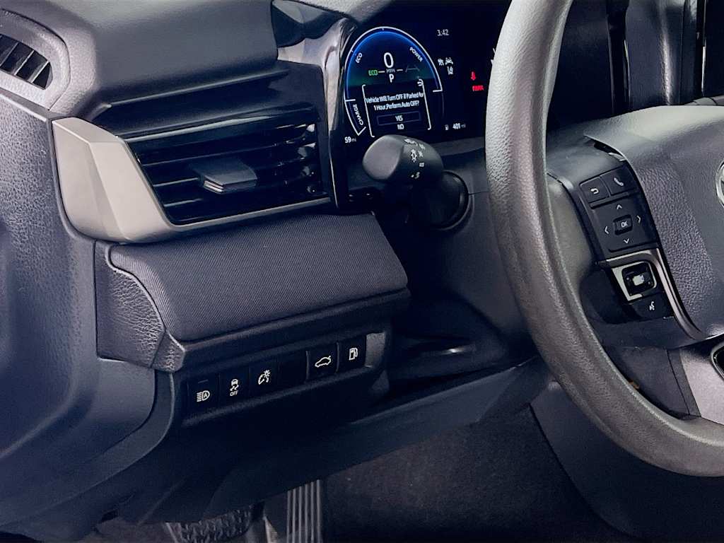 2025 Toyota Camry — photo 10