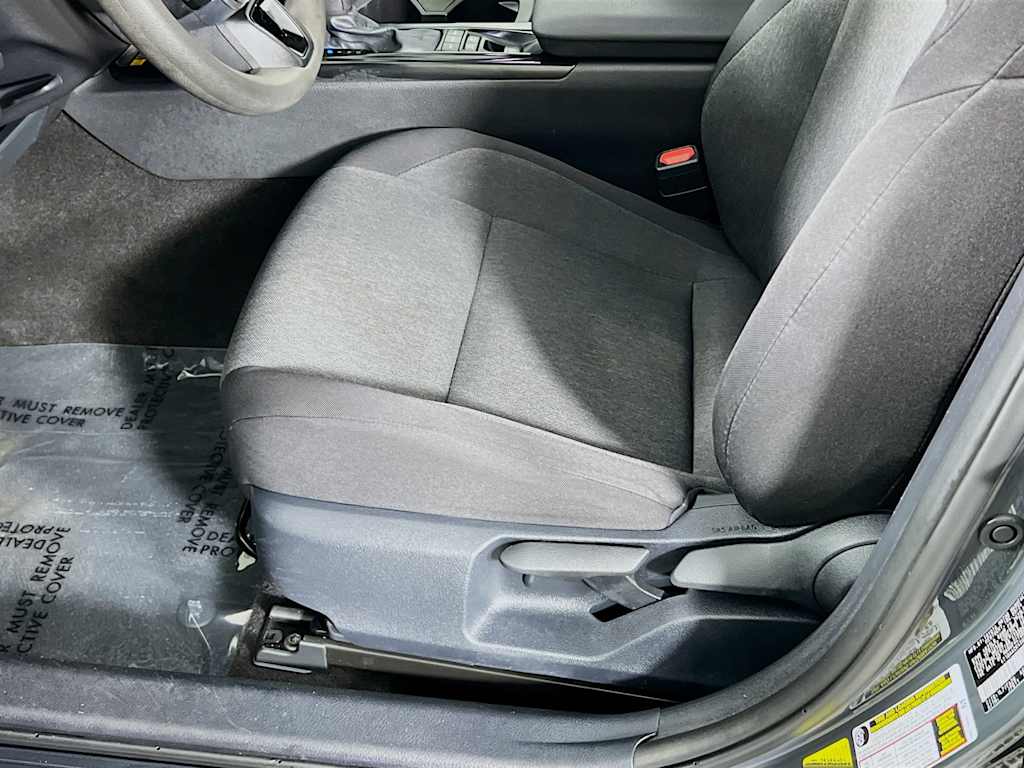2025 Toyota Camry — photo 19