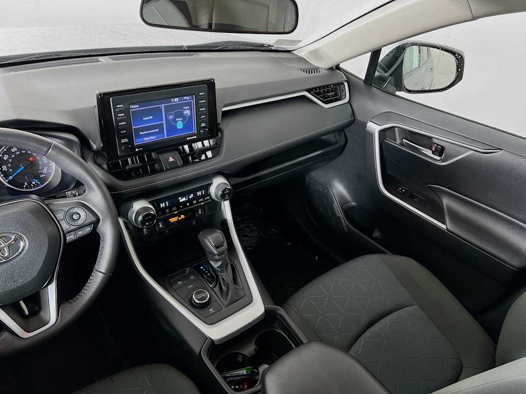 2021 Toyota RAV4 — photo 25