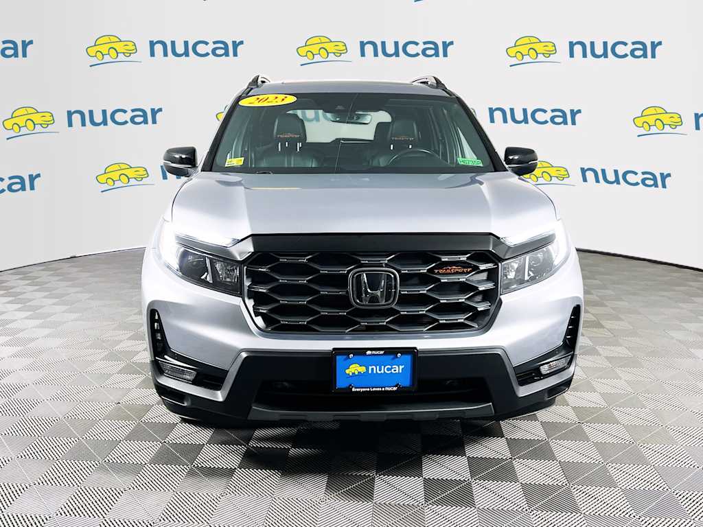 2023 Honda Passport — photo 2
