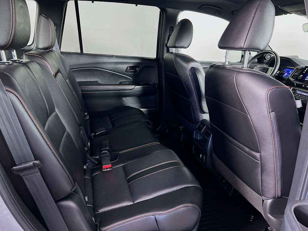 2023 Honda Passport — photo 31