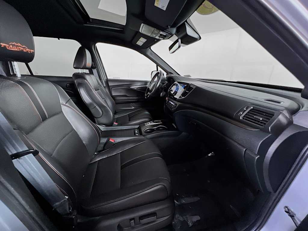 2023 Honda Passport — photo 32