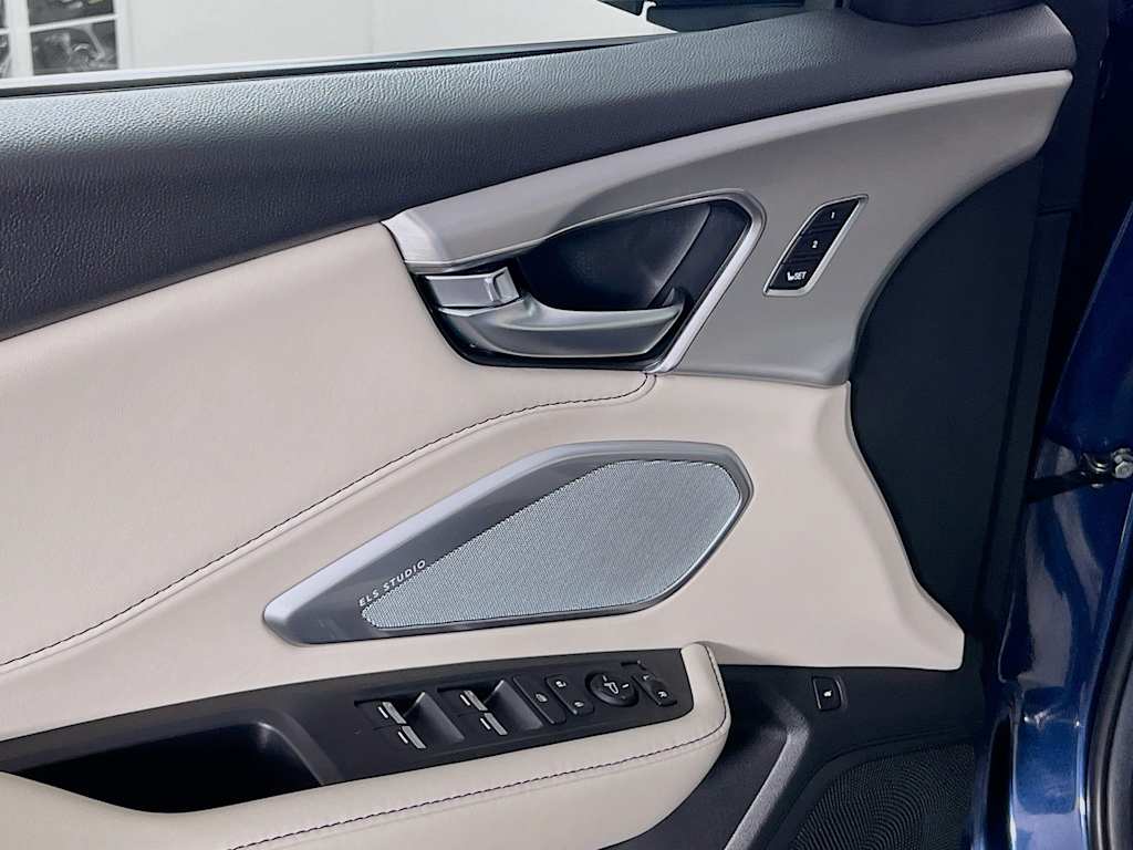 2025 Acura RDX — photo 17