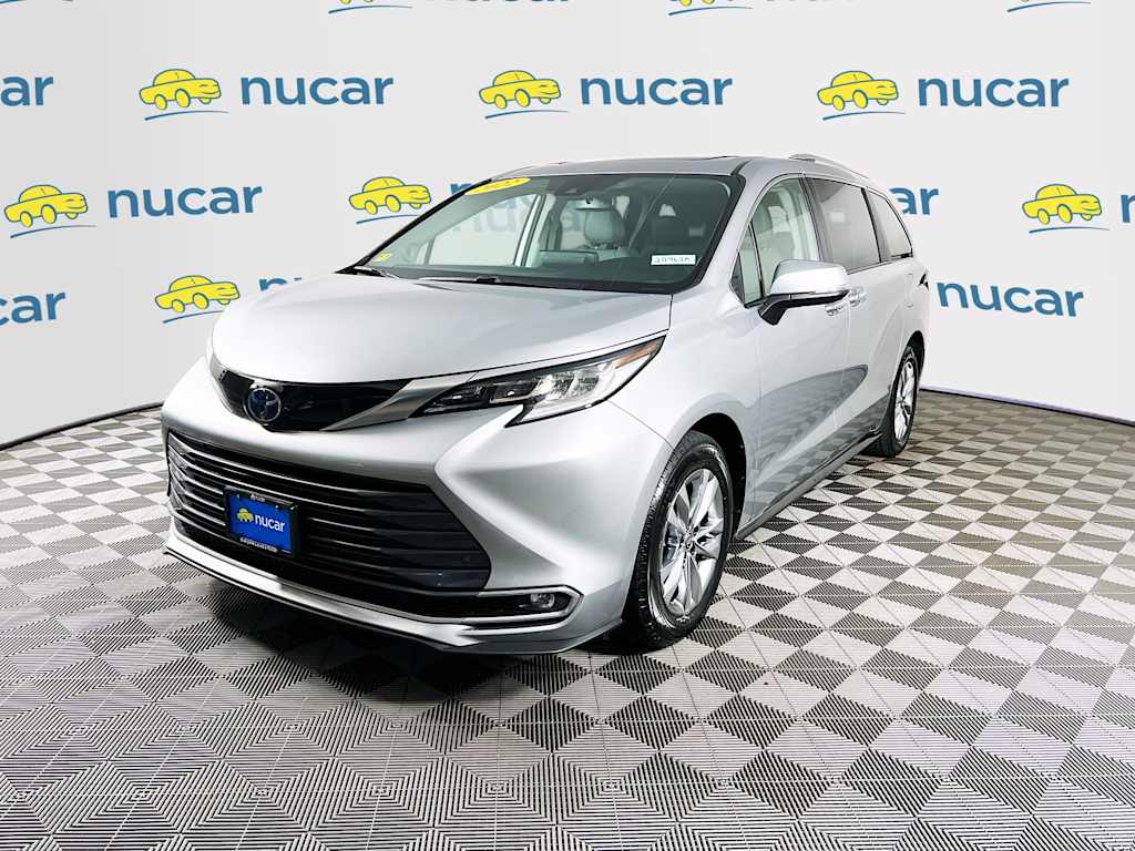 2022 Toyota Sienna — photo 3