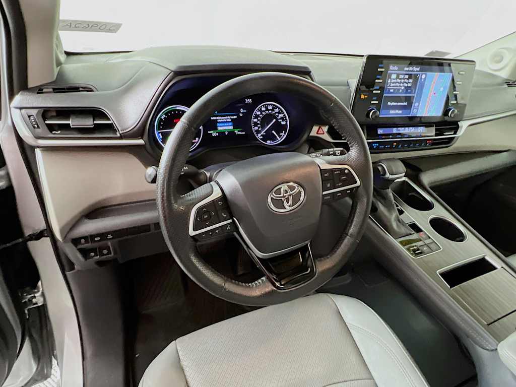 2022 Toyota Sienna — photo 11