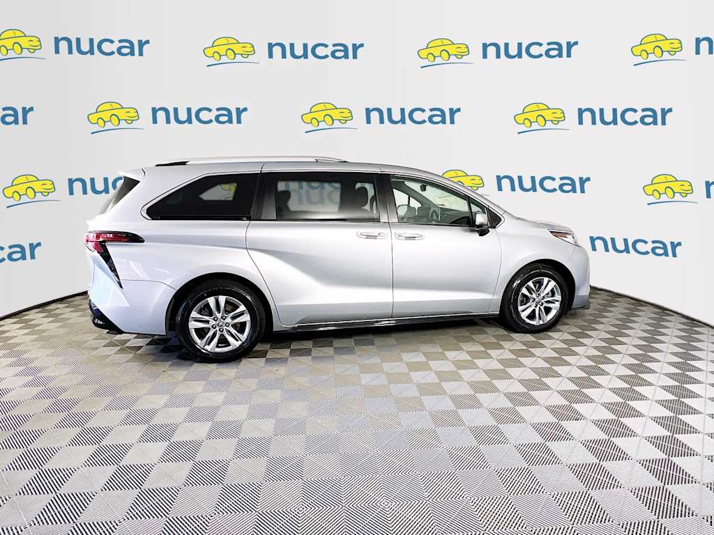 2022 Toyota Sienna — photo 8
