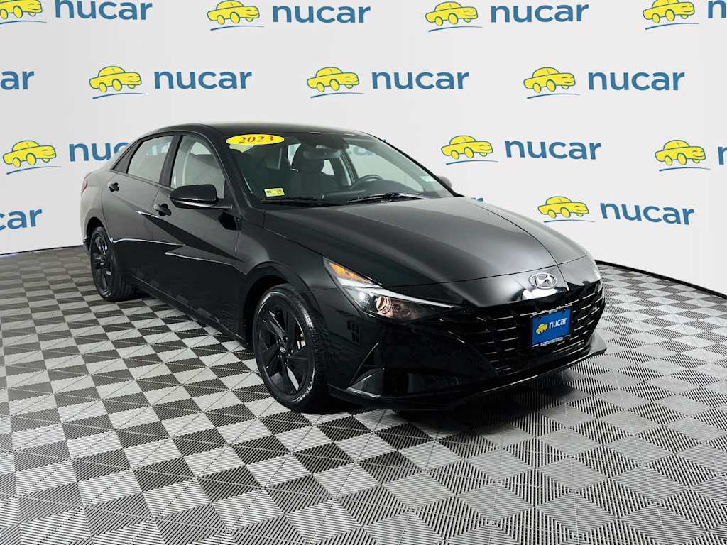 2023 Hyundai Elantra — photo 1