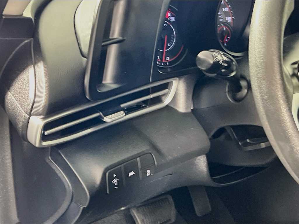 2023 Hyundai Elantra — photo 10