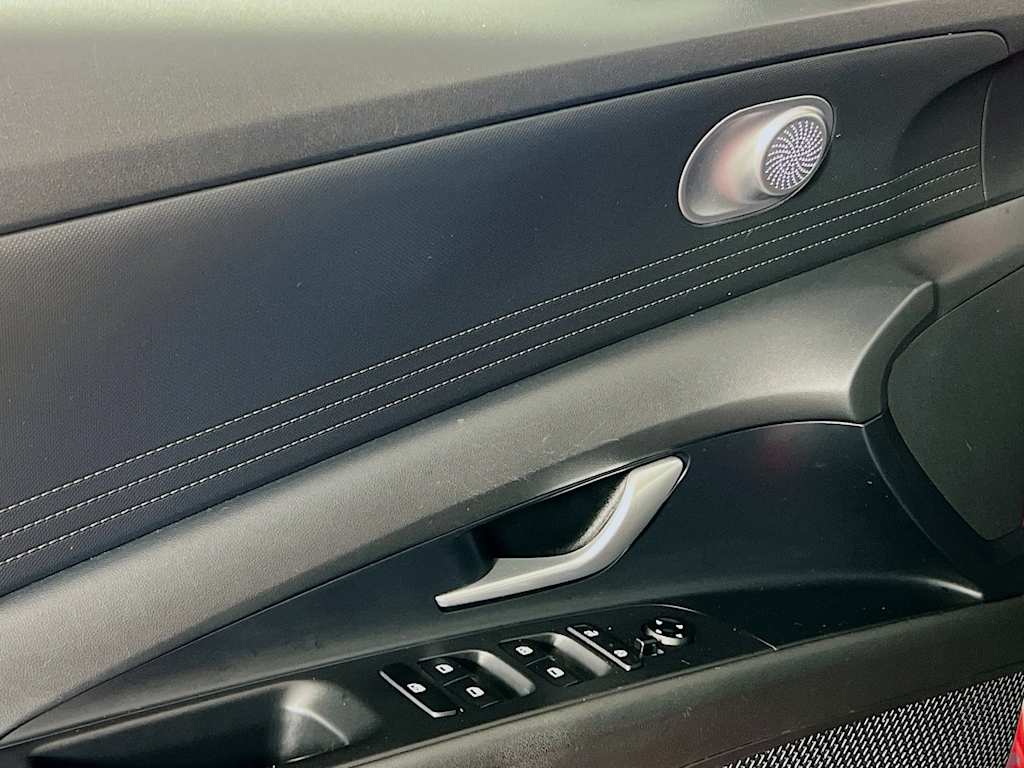 2023 Hyundai Elantra — photo 17