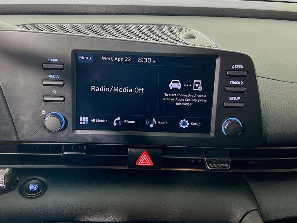 2025 Hyundai Elantra — photo 14