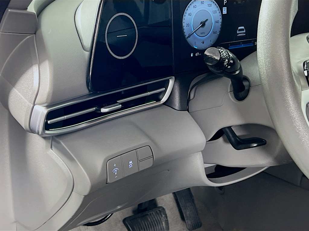 2024 Hyundai Elantra — photo 10