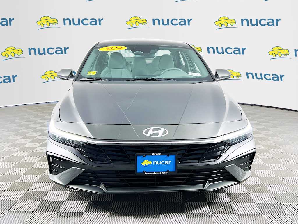 2024 Hyundai Elantra — photo 2