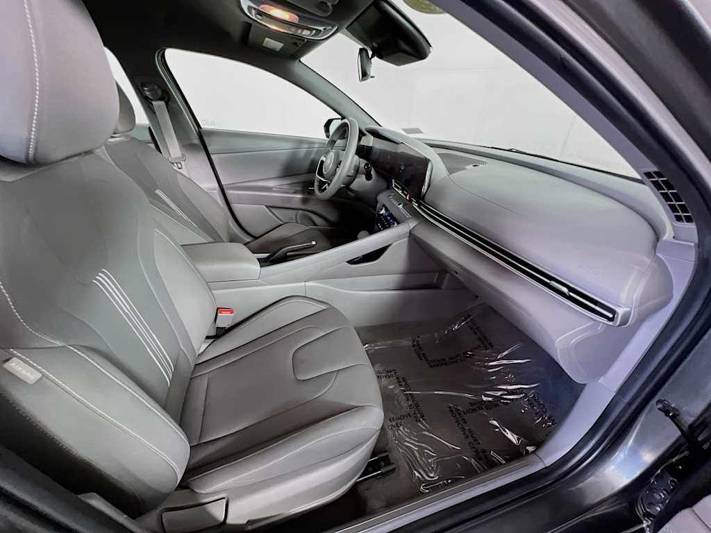 2024 Hyundai Elantra — photo 27