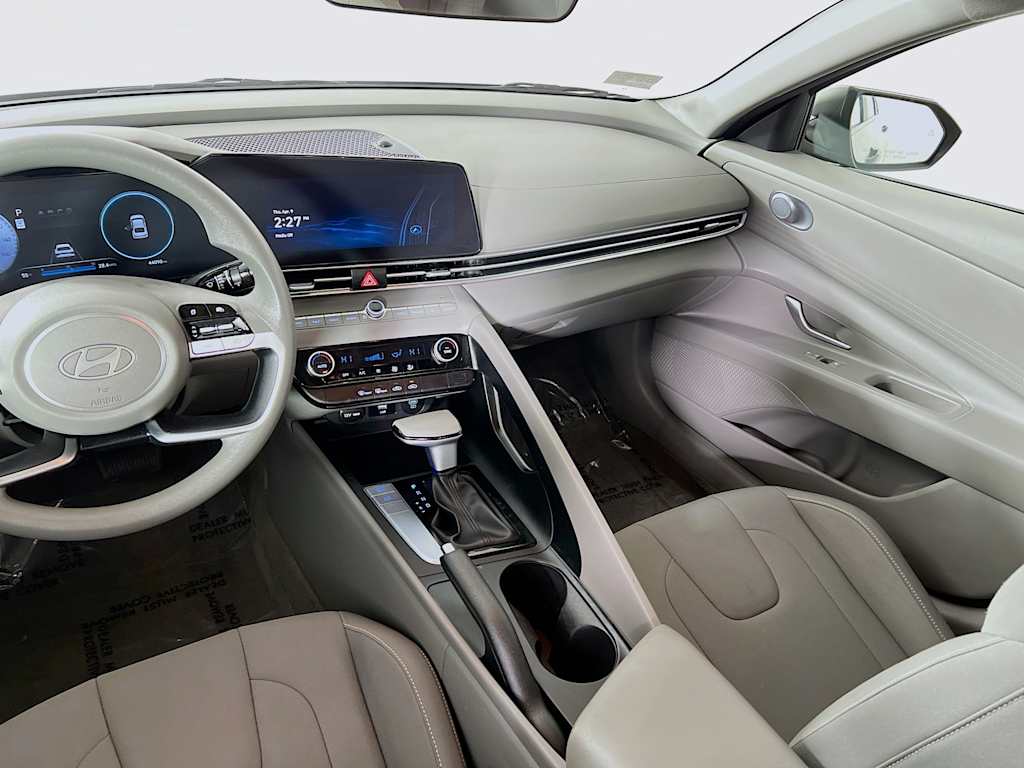2024 Hyundai Elantra — photo 23