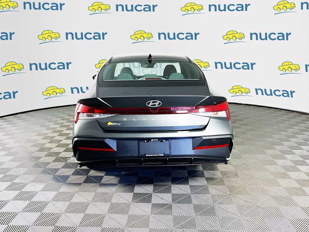 2024 Hyundai Elantra — photo 6