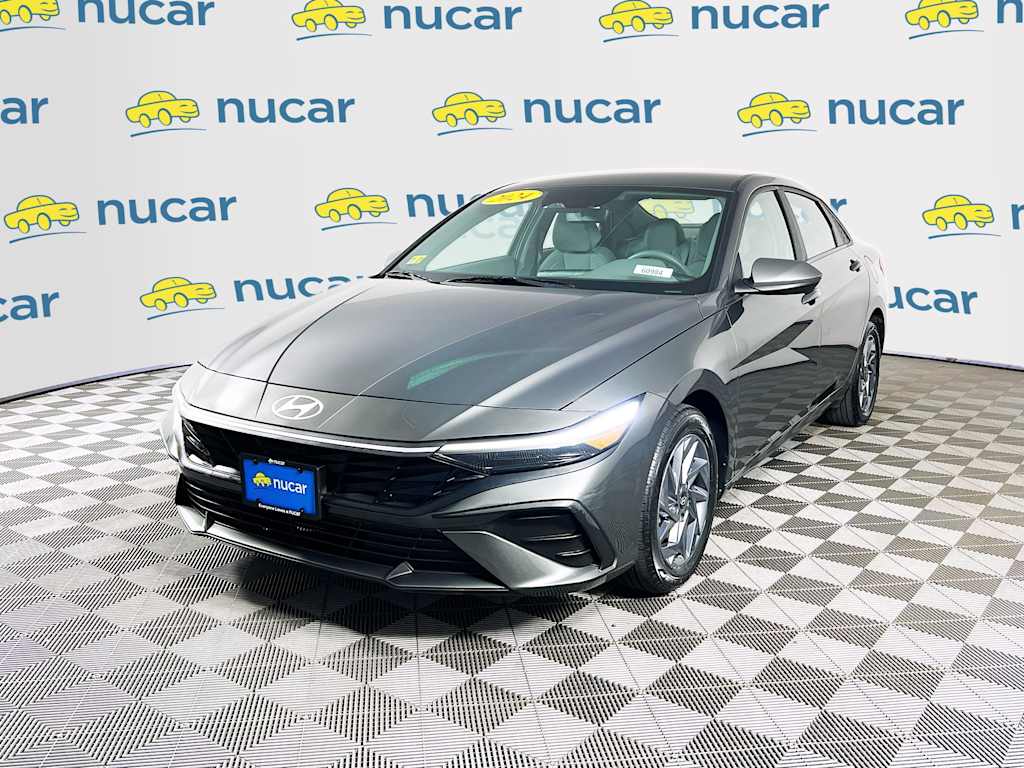 2024 Hyundai Elantra — photo 3