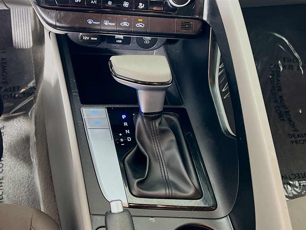 2024 Hyundai Elantra — photo 17