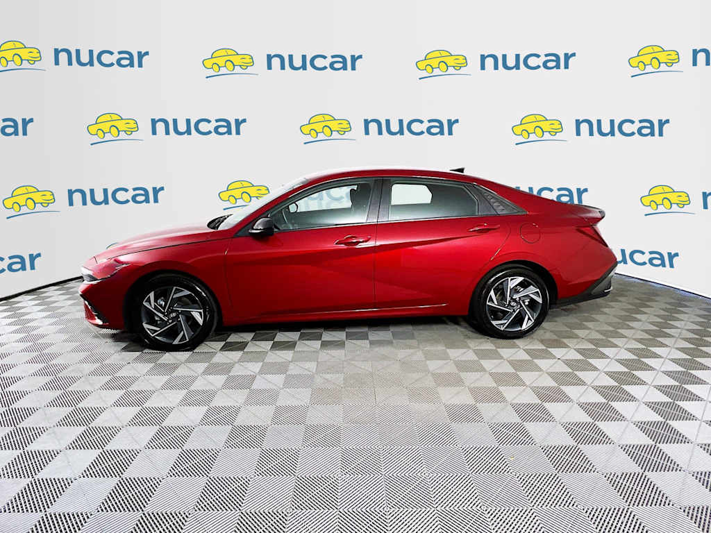 2025 Hyundai Elantra — photo 4