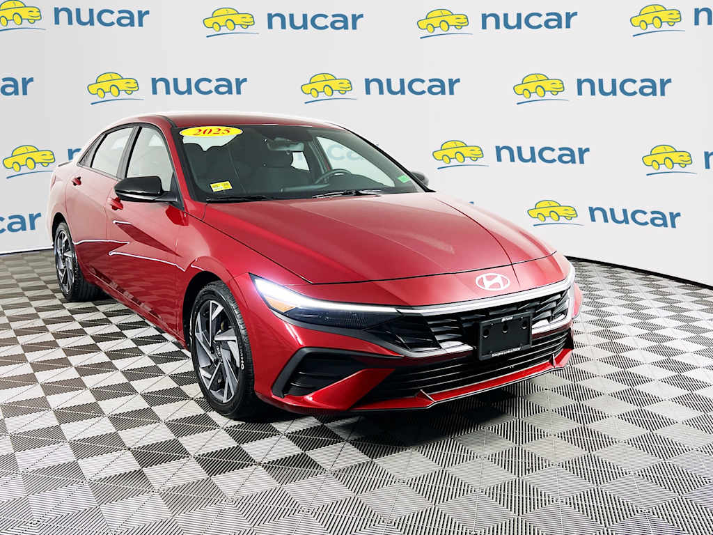 2025 Hyundai Elantra — photo 1