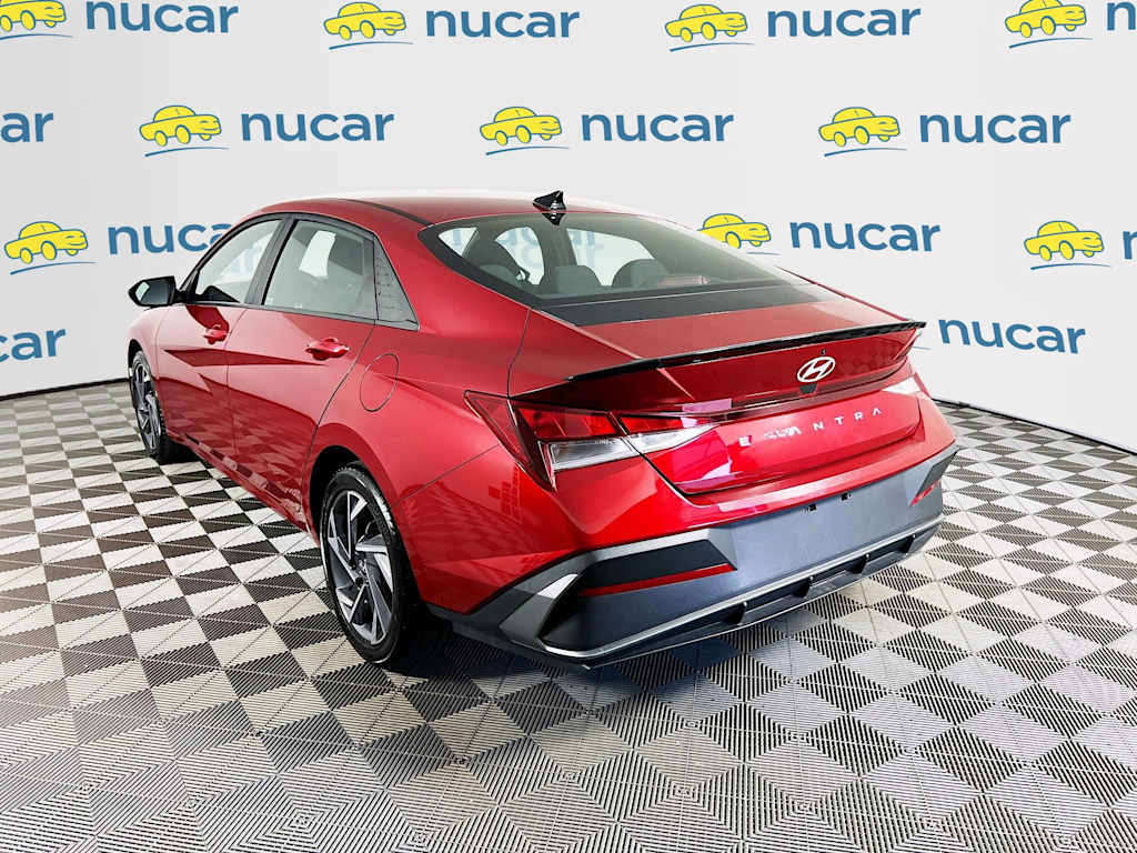 2025 Hyundai Elantra — photo 5