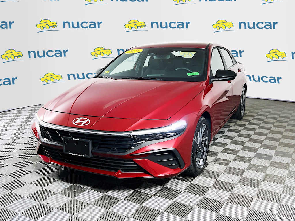 2025 Hyundai Elantra — photo 3