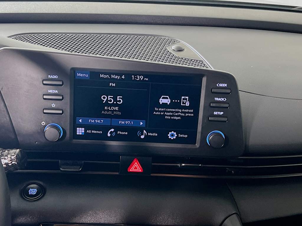 2025 Hyundai Elantra — photo 14
