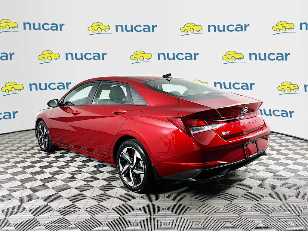 2023 Hyundai Elantra — photo 5