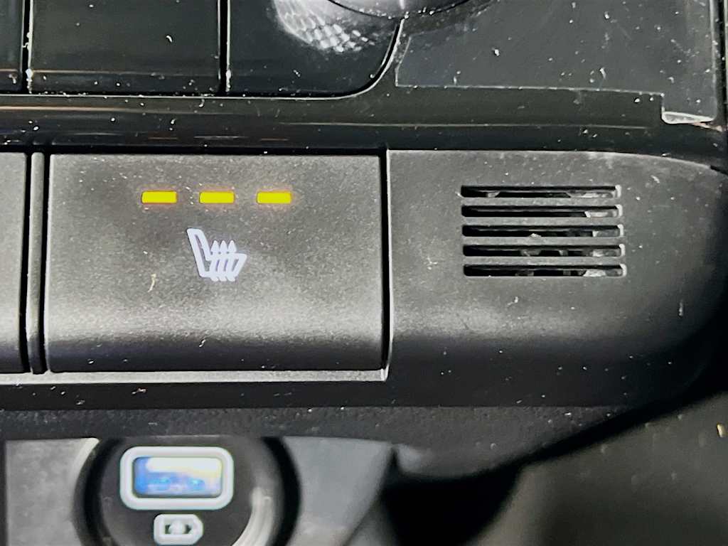 2023 Hyundai Elantra — photo 21