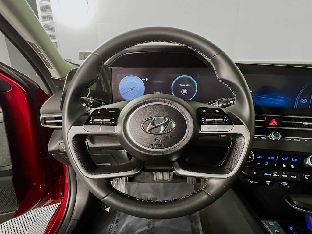2023 Hyundai Elantra — photo 11