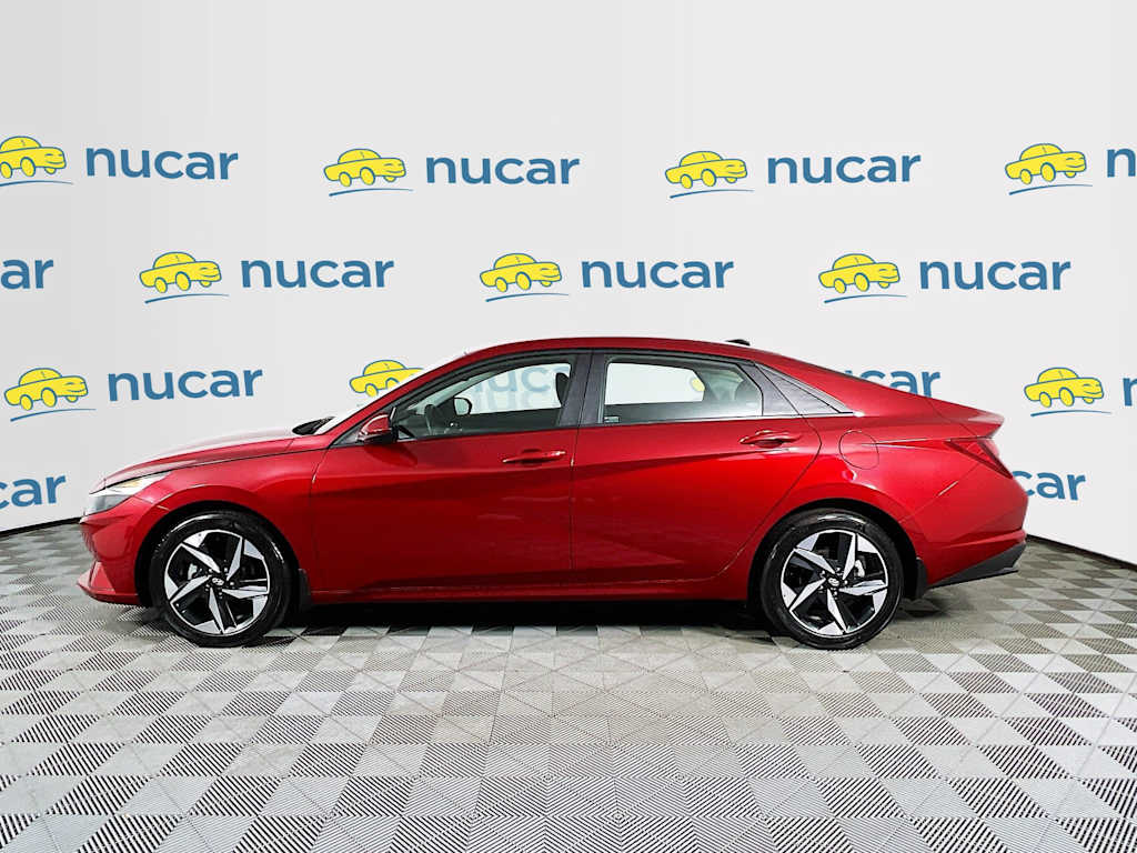 2023 Hyundai Elantra — photo 4